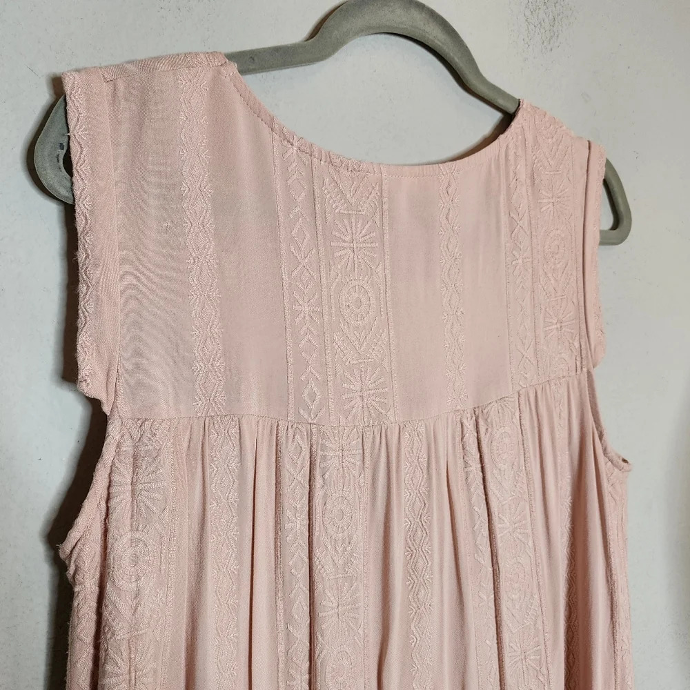 Knox Rose Pink embroidered sleeveless dress.  Size XL. Rayon. - Picture 6 of 16